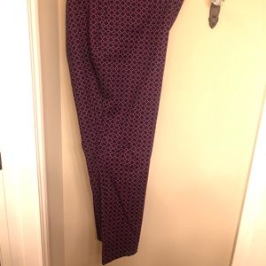 Quatrefoil Print Cropped Dress Pants!